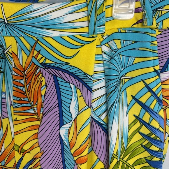 Soho Apparel Yellow and Blue Cropped Pants with Tropical Print Resort wear Large - Picture 4 of 8
